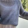 swetry: Griza - modny oversize elegancki delikatny sweter handmade