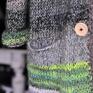 na prezent na drutach z zamiłowania do kolorów i tworzenia wyjątkowych swetry sweter