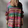 na drutach multikolorowy sweter boho kolorowy