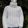 swetry: Sweter z golfem robiony na grubych drutach z merynosa grube sploty wielki golf merino