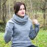 Hermina swetry: Szary melanżowy sweter z kominem z