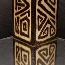 Drewniany świecznik z azteckim wzorem - ręcznie wypalany, naturalne drewno, prezent