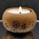 Drewniany świecznik z motywem -DMUCHAWCE-ręcznie wypalany, handmade, idealny prezent, pirografia