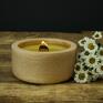 ekologiczna świeca sojowa w drewnie bukowym produkt zero waste świeczniki drewniany knot