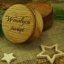 Messto made by wood z świeczniki z grawerem w drewnie dębowym lub klonowym świeca sojowa zapachowa