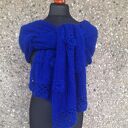 Długi szal z kwiatami