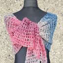 Cieniowany szal ze srebrną nitką