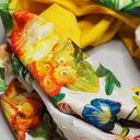 Barwny kwiatowy szal na wiosnę - elegancki komin damski z szyfonu i dżerseju