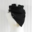 Szal wełniany ze skórą, czarna chusta z karabińczykami