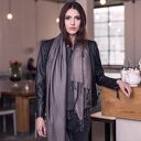 Duży wiskozowy szal z frędzlami Grafit Szarość