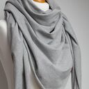 Szara chusta z bawełny - miękka, lekka i stylowa handmade