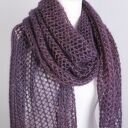 Ażurowy szal z cekinami