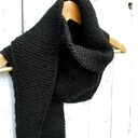 Ciepły szalik, trójkątna wąska chusta - CZARNA