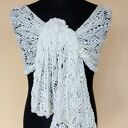 Biały szal z jedwabiem i kaszmirem