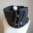 Piękny szal wełniany - grafitowy z czarną skórą