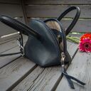Mała granatowa torebka skórzana na ukos (crossbody) LadyBuQ Art