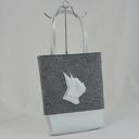 Szara Torebka na ramię z Perłowo Białym Buldogiem - A4