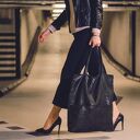 Grafitowa zamszowa torebka shopper do noszenia na ramieniu