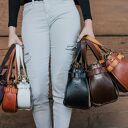 Missy mała skórzana Boho torebka w kolorze śliwkowym od ladybuq Art