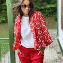 Kimono „Cielo Rojo” - Styl, który płynie z serca natury