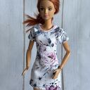 Kolorowa sukienka dla lalki Barbie z dresówki