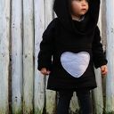 Bluza dziecięca NavahoClothing z kapturem i dużą kieszenią (czerwona bawełna)