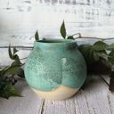Ręcznie wykonany ceramiczny wazon w odcieniu turkusu