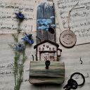 Rustykalny wieszak z domkiem no 1