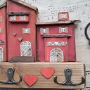 Wieszak z miasteczkiem w którym mieszka miłość No 1