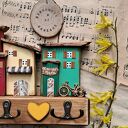 Wieszak z kolorowymi domkami no 1