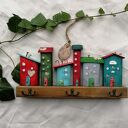 Multikolowe domki - wieszak NO 1