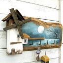 Drewniany wieszak z malowanym pejzażem - Rześki Poranek