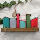 Multikolowe domki - wieszak NO 1