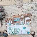 Rustykalny wieszak z niezapominajkami