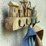 Galeria Fajny Domek dodatki do domu drewniany na wykonany z drewna sosnowego - ręcznie malowany wieszak na ubrania