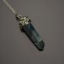 wisiorek talizman kwarc tytanowy aura wire wrapping