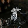 fantastyczne zwierzęta wisiorki wisiorek uskrzydlony smok ze srebra biżuteria ze smokami