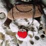 wisiorki wisiorek okrągły czerwony vintage etniczny naszyjnik amulet miłość orient