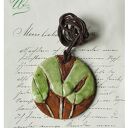 Wisior z liśćmi miłorzębu