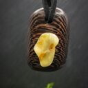 Wisiorek - Wenge i bursztyn - żywioł ognia i bursztynowego światła, Amber Jewellery