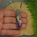Wisiorek Talizman z surowym ametystem - wire wrapping ze stali chirurgicznej
