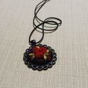 Ręcznie haftowany wisior DLA OLI