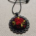 Ręcznie haftowany wisior DLA OLI