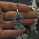 Wisiorek Wiosenna ćma