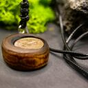 Drewniany wisiorek -Grosz szczęścia-ręcznie zrobiony naszyjnik z brzozy, na szczęście;na lato, wakacje