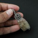 Cylia - wisiorek z agatem i oksydowanym srebrem w technice wire wrapping