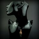 Fluorytowy wisiorek w technice wire wrapping