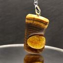 Wisiorek z bursztynem „Dotyk Ognia” - pirografia, akacja i naturalny amber