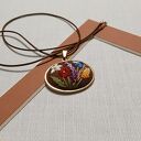 Ręcznie haftowany wisior DLA HELENY