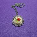 Ręcznie haftowany wisior DLA MARIANNY